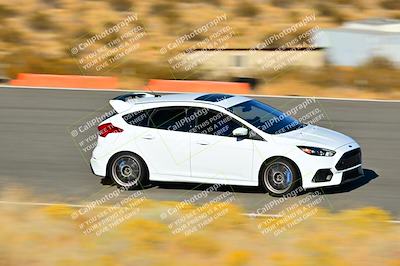 media/Nov-16-2024-Extreme Speed (Sat) [[6587d07cc4]]/Gold Group/Session 3 (The Bowl)/
